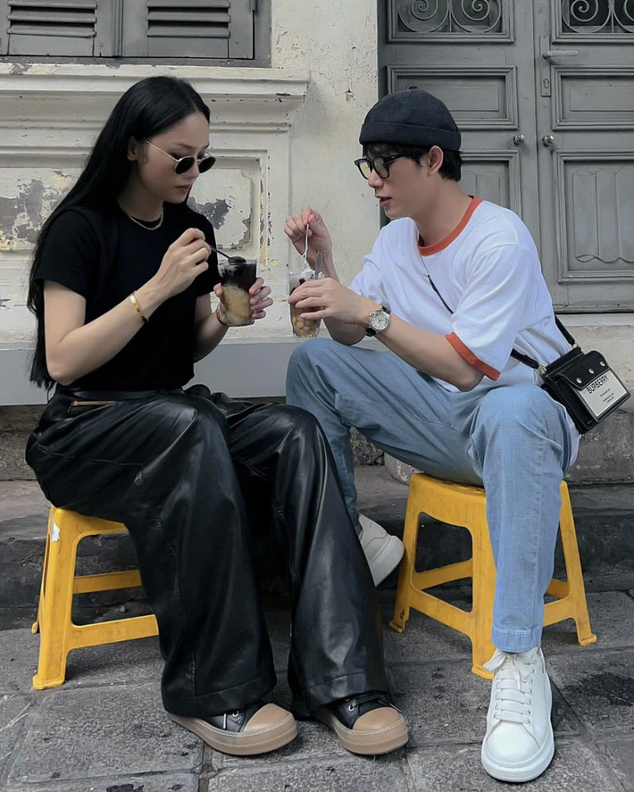 Đôi bạn Trúc Nhân, Miu Lê đi ăn chè cùng nhau.