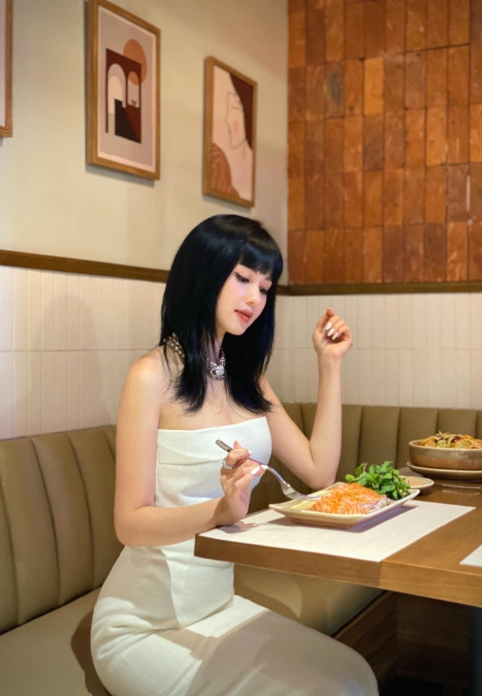 Tâm Tít ngày càng mặn mà, quyến rũ dù bận rộn chăm con.