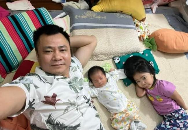 NSND Tự Long mãn nguyện với tổ ấm nhỏ ở tuổi U50.