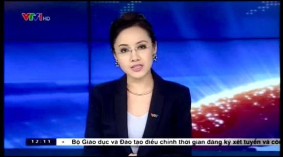 Đến nay đã 8 tháng kể từ khi dừng dẫn Bản tin Thời sự 19h nhưng Hoài Anh vẫn nhớ những kỷ niệm cũ: "Cả hai chúng tôi trong tấm hình dẫn đôi này đều đã không còn góp mặt trong các bản tin Thời sự. Trường quay của Bản tin Thời sự 19h nay cũng đã có những đổi mới. Thật nhớ trường quay cũ, chỗ ngồi cũ, và những khán giả thân yêu của tôi!", cô chia sẻ trong bài đăng mới đây trên trang cá nhân.