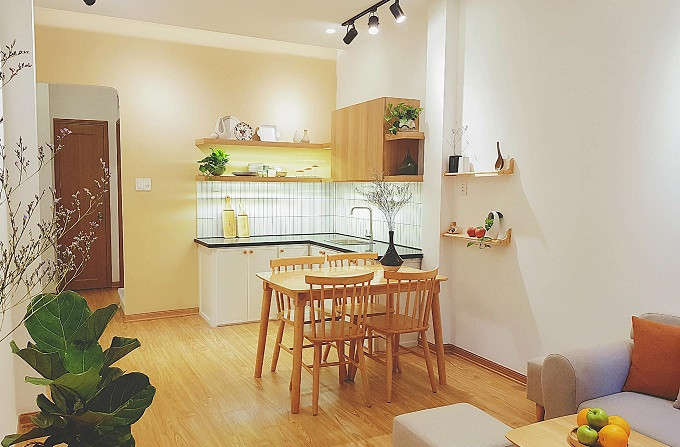 Nhà phố 2 mặt ngõ hóa không gian sống Hàn Quốc sau cải tạoNgôi nhà phố cũ kỹ chật chội và thiếu công năng được gia chủ cải tạo vào đầu năm 2022. Sau cải tạo, nhà thông thoáng và tiện nghi hơn nhiều.