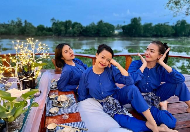 Hội bạn thân diễn viên Lê Bê La, Ái Châu tụ họp Vân Trang ở quê Tiền Giang.