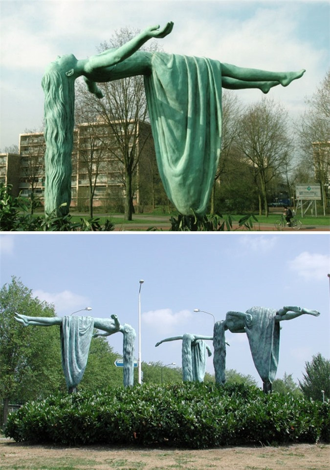 Tác phẩm Virgins Of Apeldoorn của tác giả Elis.us Stienstra.