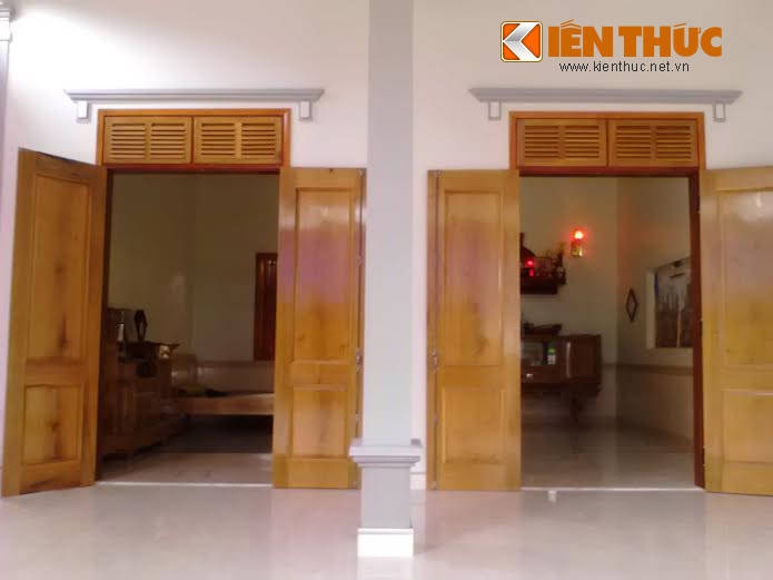 Do ngôi nhà mới xây xong nên trong nhà chưa có bàn ghế... Ảnh: Lê Quang.