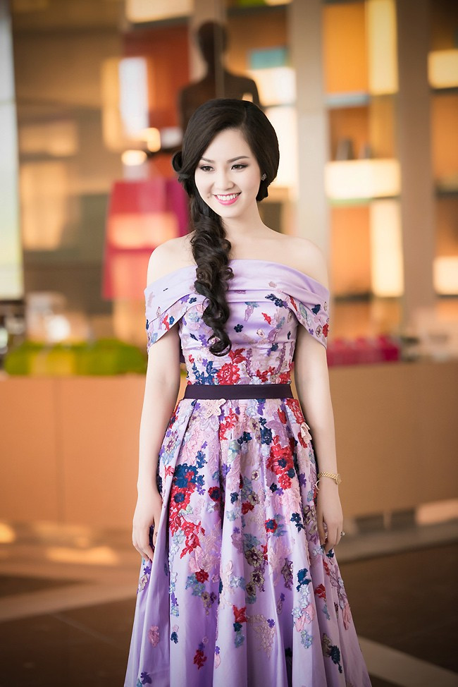 Sau khi tham gia cuộc thi Hoa hậu Việt Nam 2008 và giành ngôi Á hậu, cô tiếp tục công việc của mình tại Đài Truyền hình Việt Nam và ghi dấu ấn với Bản tin Tài chính, Chìa khoá thành công và mới đây là Chuyển động 24h.