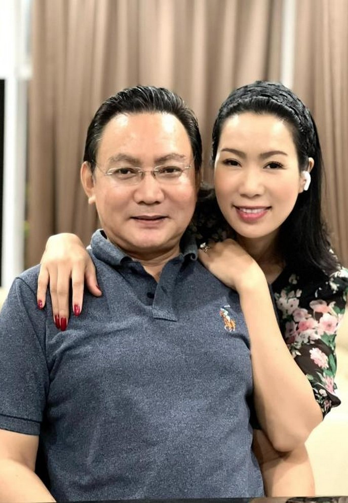Trịnh Kim Chi khoe ảnh sum họp bên gia đình nhân dịp sinh nhật của ông xã.