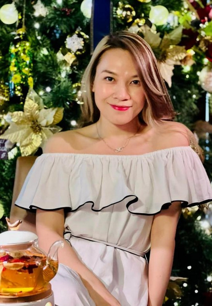 Tin sao Việt 29/12: Mỹ Tâm cùng vài người bạn mở tiệc, háo hức chờ đến ngày diễn ra chương trình âm nhạc trực tuyến.