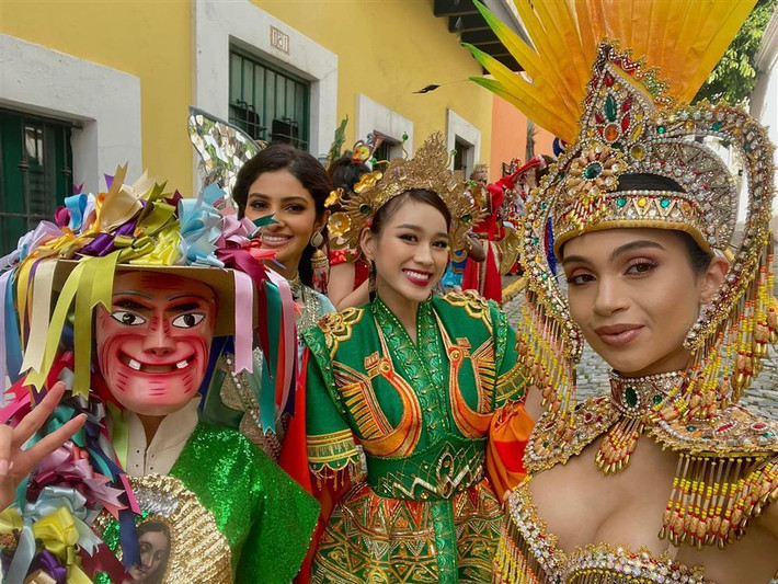 Hiện tại, Đỗ Thị Hà đang đại diện Việt Nam thi đấu Miss World - Hoa hậu Thế giới 2021, diễn ra ở Puerto Rico.