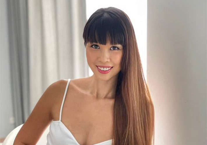 Hà Anh cần được "giải cứu" mái tóc.