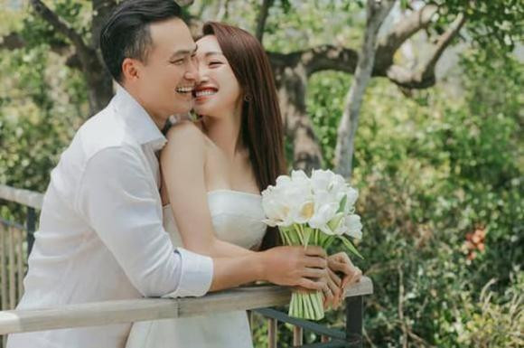 br/> Sau thông tin xác nhận kết hôn vào đầu tháng 7/2021, cặp đôi Chi Bảo - Lý Thuỳ Chang đã khiến khán giả vô cùng bất ngờ khi tiết lộ họ sắp đón đứa con đầu lòng chào đời.