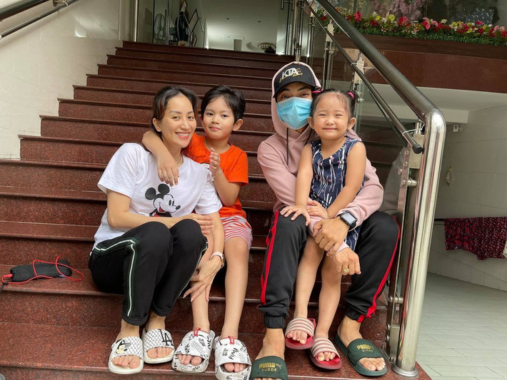 Khánh Thi chỉ mong sống bình dị bên Phan Hiển.