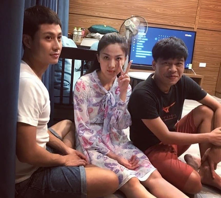 Thanh Sơn, Trung Ruồi và Lương Thanh ở hậu trường 11 tháng 5 ngày.