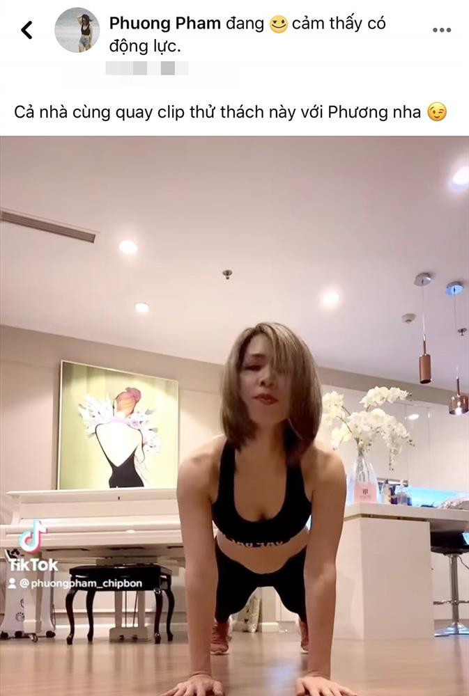 Đang là nam diễn viên phủ sóng mạng xã hội với khi đóng Hương Vị Tình Thân, mọi nhất cử nhất động về Mạnh Trường đều thu hút chú ý. Đặc biệt, ngay cả bà xã anh - Lan Phương, cũng được dân tình quan tâm. Mới đây, vợ Mạnh Trường đã đăng tải trên trang cá nhân đoạn clip tập thể dục theo nhạc. Được biết đây đang là một trend hot trên TikTok để mọi người rèn luyện cơ thể trong những ngày ở nhà giãn cách. 