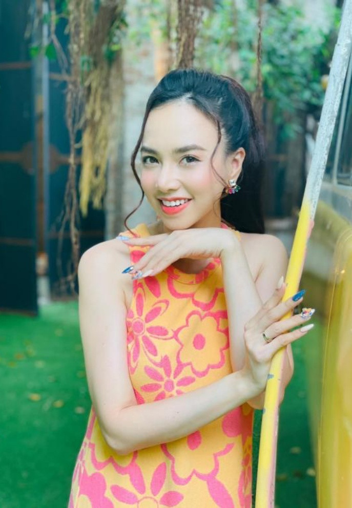 Đinh Ngọc Diệp nhắn nhủ là phụ nữ phải luôn xinh đẹp, giữ tinh thần tích cực.