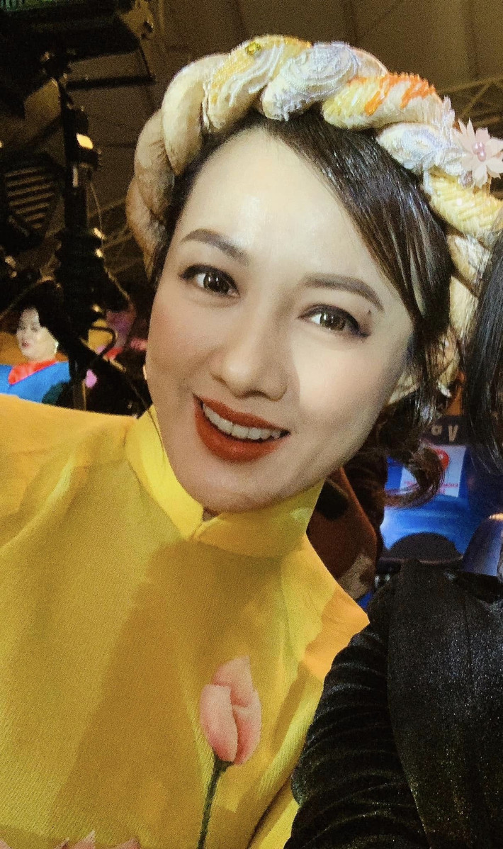 "Khi mình được xinh, và làm công việc mình yêu thích, nghĩa là mình không phải lao động một ngày nào", BTV Hoài Anh bày tỏ.