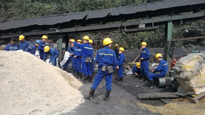 Nhiều công nhân vẫn còn bàng hoàng.