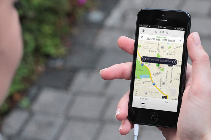 Tại Việt Nam, hoạt động của Uber bị coi là trái pháp luật, bởi công ty này không được cấp phép để cung cấp dịch vụ vận tải taxi.