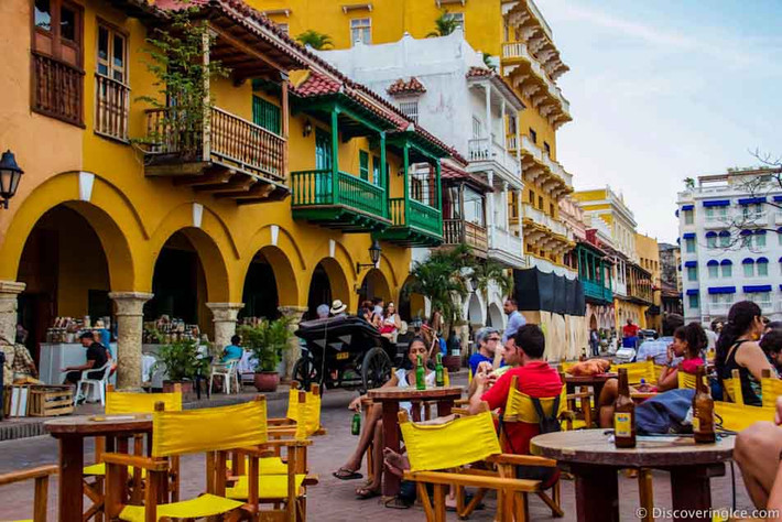 6. Colombia: Quốc gia này dường như được ưu ái bởi sở hữu rất nhiều thứ, từ những đường bờ biển Caribbean hoang sơ, đường phố lát đá cuội đẹp như tranh vẽ ở Cartagena, khu rừng mưa Amazon kỳ lạ; 7 di sản thế giới được UNESCO công nhận, đô thị phồn hoa Bogotá và một số thành phố năng động nhất thế giới.