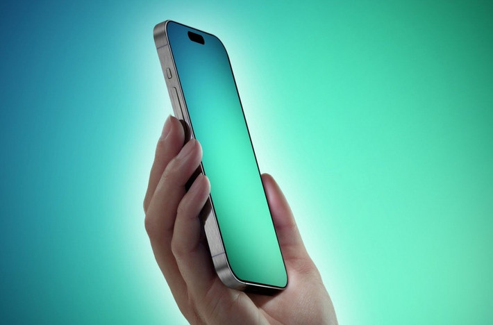 Về thiết kế, iPhone 17, iPhone 17 Slim và iPhone 17 Pro đều sẽ có thiết kế nhôm phức tạp hơn. Trong khi đó, iPhone 17 Pro Max vẫn sẽ được làm từ titan. iPhone 17 Pro Max cũng sẽ có Dynamic Island thu nhỏ, trong khi các mẫu khác vẫn giữ nguyên thiết kế hiện tại.
