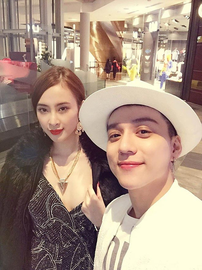 Phương Trinh chụp hình cùng bạn thân. Hiện tại, cô nhận được nhiều lời mời đóng phim nhưng chưa tìm được kịch bản hài lòng. Cô muốn đảm nhận một vai diễn mới lạ để tái ngộ màn ảnh năm tới.