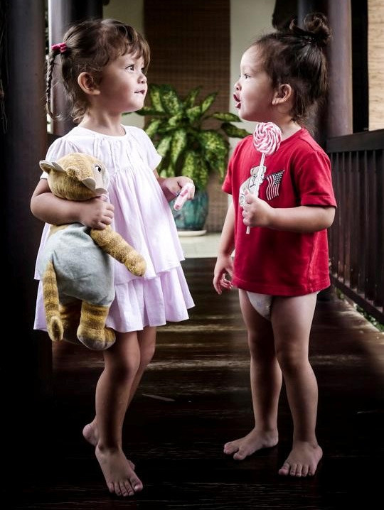 Kết hôn cùng ông xã người Mỹ, Hồng Nhung sinh đôi hai nhóc tỳ xinh xắn, kháu khỉnh.