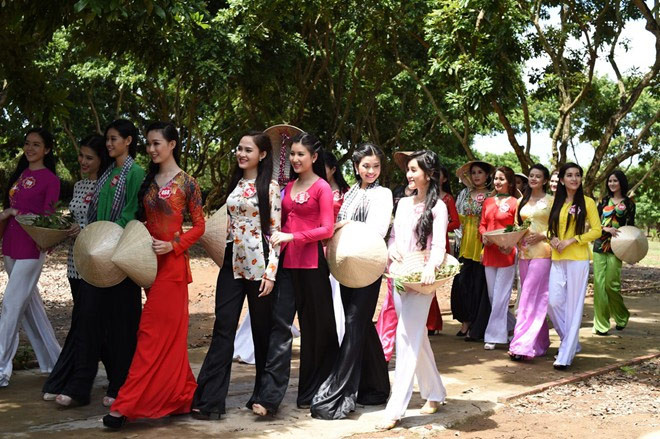 Các người đẹp nhiệt tình tham gia các hoạt động của vòng chung khảo. Vòng chung kết diễn ra tại khu nghỉ dưỡng 5 sao Vinpearl Phú Quốc (Kiên Giang) vào đầu tháng 12. Người đẹp đoạt vị trí cao nhất đội vương miện ngọc trai trị giá 2,5 tỷ đồng được xác lập kỷ lục Việt Nam.