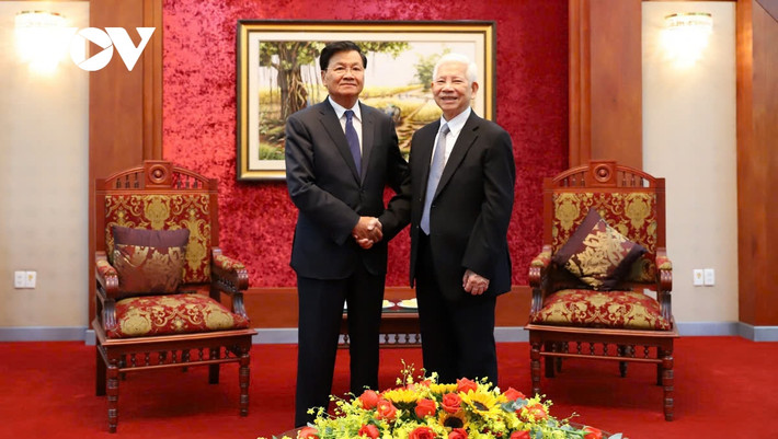 Cũng tại Nhà khách T78, Tổng Bí thư, Chủ tịch nước Lào Thongloun Sisoulith đã có cuộc gặp với nguyên Chủ tịch nước Nguyễn Minh Triết