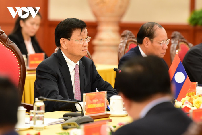 Hai bên nhất trí duy trì hiệu quả trao đổi thông tin, đánh giá về tình hình quốc tế, quan tâm, bảo vệ lợi ích chính đáng của nhau phù hợp với luật pháp quốc tế, trong đó có vấn đề Biển Đông, sử dụng bền vững nguồn nước sông Mê Công; tham vấn, phối hợp chặt chẽ, ủng hộ lẫn nhau hiệu quả trong các vấn đề quốc tế, khu vực và hoạt động tại các diễn đàn đa phương.