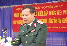 Ông Lương đã ký Phiếu đề xuất đặt hàng nhiệm vụ KH&CN cấp quốc gia, ký các Biên bản bàn giao cho Việt Á, ký văn bản đề nghị Viện Vệ sinh dịch tễ Trung ương đánh giá bộ kít xét nghiệm; ký phê duyệt kết quả chỉ định thầu các gói thầu mua vật tư, sinh phẩm phục vụ nghiên cứu và chế tạo các bộ sinh phẩm thuộc đề tài, ký các Biên bản bàn giao, nghiệm thu hàng hóa các gói thầu có vi phạm, khuyết điểm.