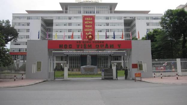 Việc bàn giao quy trình kỹ thuật khi không bảo đảm điều kiện trước khi chế tạo các bộ sinh phẩm; đồng ý để Công ty Việt Á toàn quyền sử dụng các sản phẩm để đăng ký lưu hành, được sử dụng logo của Học viện trên bao bì sản phẩm,... trái với Thuyết minh đề tài và Hợp đồng của Học viện Quân y với Bộ KH&CN và với Công ty Việt Á. Sản phẩm không đủ điều kiện, không đủ cơ sở khoa học và thực tiễn, song Học viện Quân y đã có văn bản đề nghị Bộ KH&CN đánh giá, nghiệm thu giai đoạn 1.
