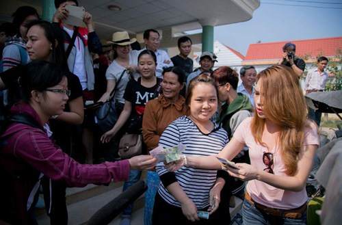 Hành động của Mỹ Tâm được nhiều bạn trẻ ủng hộ.