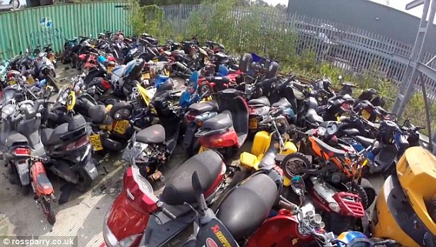 Những phương tiện chủ yếu là xe máy vi phạm luật bị thu giữ ở Anh.