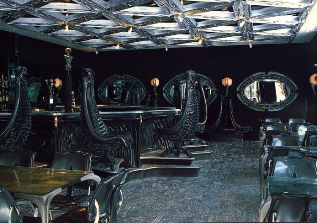 6. Nhà hàng theo chủ đề phim “Quái Vật Không Gian” (Alien). Những người hâm mộ của Alien sẽ có cơ hội “sống lại” cùng bộ phim nổi tiếng này khi ghé qua nhà hàng.