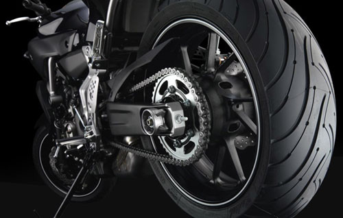 Giá bán chưa được hãng xe Nhật công bố và theo Motorcycledaily, MT-07 sẽ có phiên bản đến Mỹ với tên gọi FZ-07.