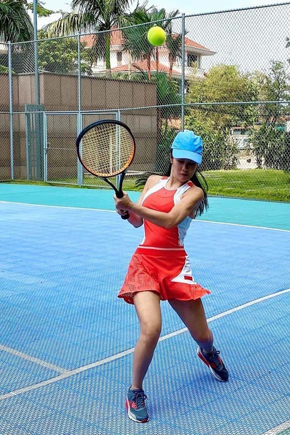 Tinh thần vui vẻ lạc quan yêu đời của Hồng Nhung cũng chính là một trong những yếu tố quan trọng giúp cô trẻ lâu.