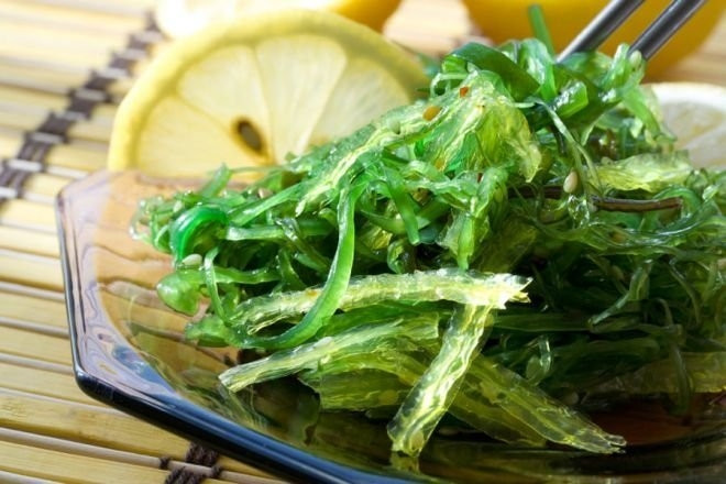 Rong biển có chứa nhiều vitamin A, vitamin nhóm B...