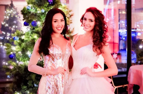 Thời gian này Nguyễn Thị Loan cùng các thí sinh "Hoa hậu Thế giới 2014" đang nỗ lực tập luyện để chuẩn bị cho đêm chung kết.