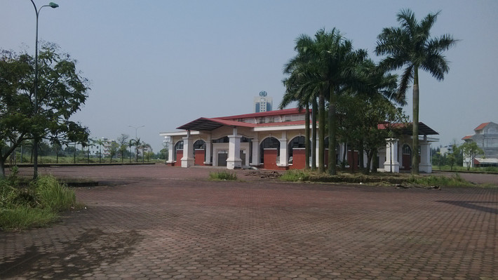 Chợ Hội Đô nằm tại khu đô thị phía Tây Nam Cường được xây dựng năm 2007.