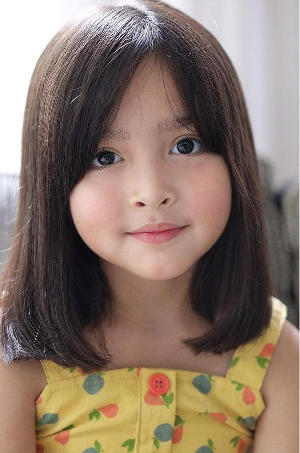 Zia chào đời 23/11/2015, là con gái đầu lòng của Marian Rivera và ông xã Dingdong Dantes.