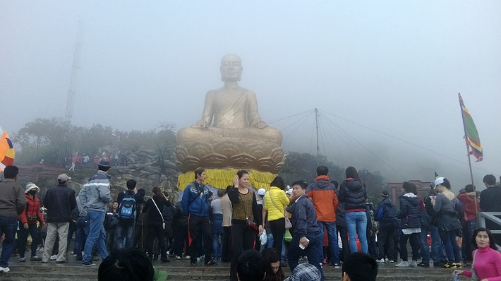 Trưởng ban quản lý khu di tích và rừng quốc gia Yên Tử, Nguyễn Trung Hải cho biết: Sáng nay ngày 9/2 (tức mùng 10 tháng Giêng), Hội Xuân Yên Tử chính thức khai mạc tại lễ trường Yên Tử, khu vực bến xe Giải Oan, Khu di tích lịch sử-danh thắng Yên Tử. Các hoạt động chính trong lễ khai hội gồm lễ cầu quốc thái, dân an; lễ đóng dấu thiêng Yên Tử; biểu diễn múa rồng-lân, các trò chơi dân gian... Điểm nhấn của lễ hội năm nay là công trình tượng Phật hoàng Trần Nhân Tông trên khu vực An Kỳ Sinh đã khánh thành, phục vụ nhu cầu lễ phật của du khách.