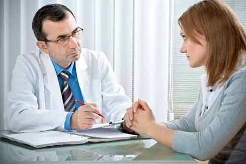 9. Liệu pháp tâm lý học. Các chuyên gia tâm lý sẽ là người giúp bạn đẩy lùi những cơn đau mãn tính như đau do ung thư hay chứng đau nửa đầu. Các nhà tâm lý học có thể giúp ngăn chặn sự đau đớn của bệnh nhân bằng cách đưa ra những hỗ trợ cảm xúc cho người bị đau.