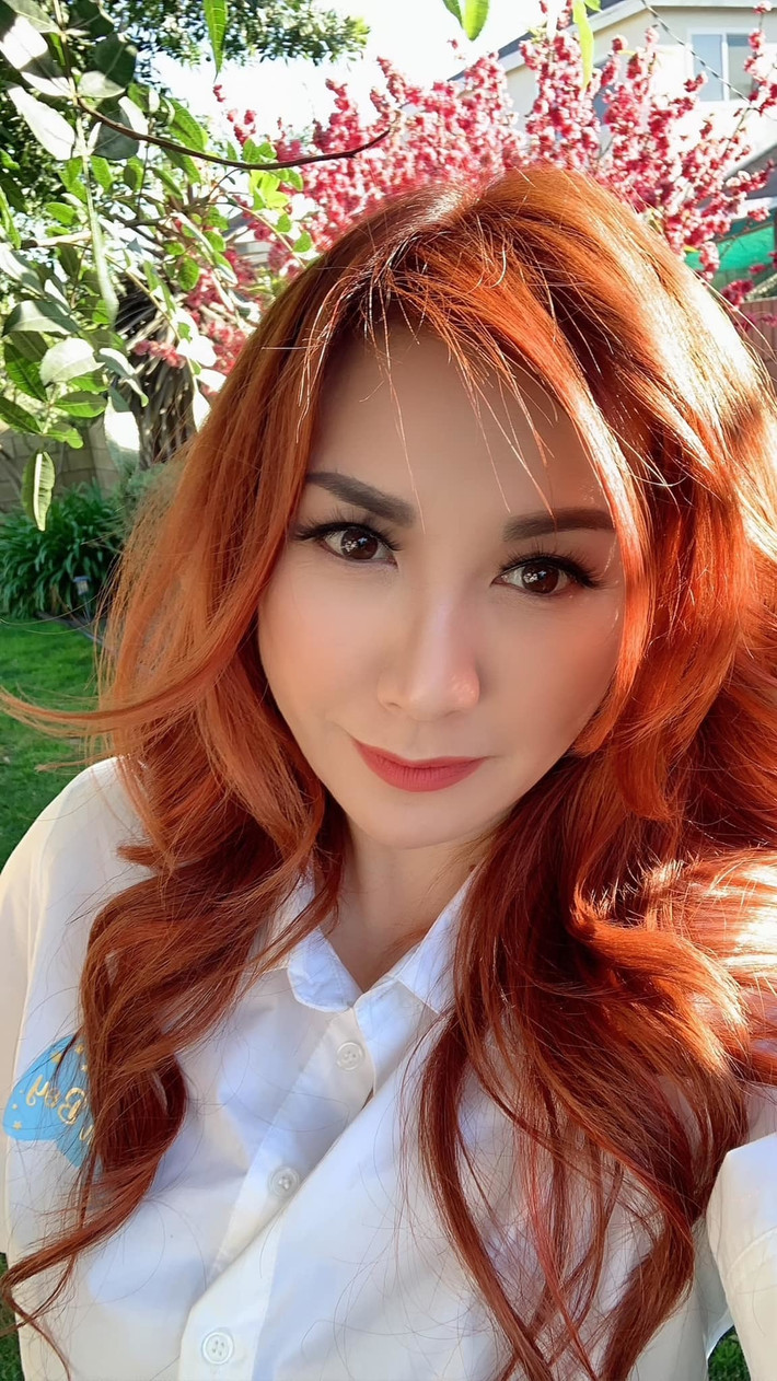 Trizzie Phương Trinh kể: ''Có một lần tôi rủ Bằng Kiều đi xem các show ca nhạc mà hồi nhỏ mình mê chưa được xem nhưng anh ấy không đi và hỏi: Ủa anh có biết người ta là ai đâu mà đi? Thế là tôi đi một mình...