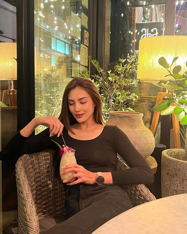 Siêu mẫu Võ Hoàng Yến vui vẻ tận hưởng kỳ nghỉ bên bạn trai. => Xem thêm những hình ảnh làng sao mới nhất trên VietNamNet.