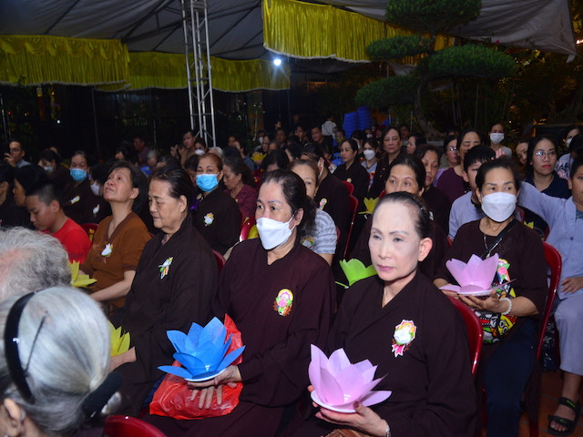 Nhiều người đến các ngôi chùa để tham gia lễ Vu lan báo hiếu, cầu siêu cho người đã khuất trong gia đình vào ngày Rằm tháng 7 Âm lịch.