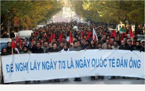 Đàn ông đòi quyền lợi.