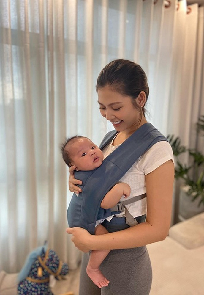 Chúng Huyền Thanh khoe con trai gần 2 tháng đã nặng 7kg.