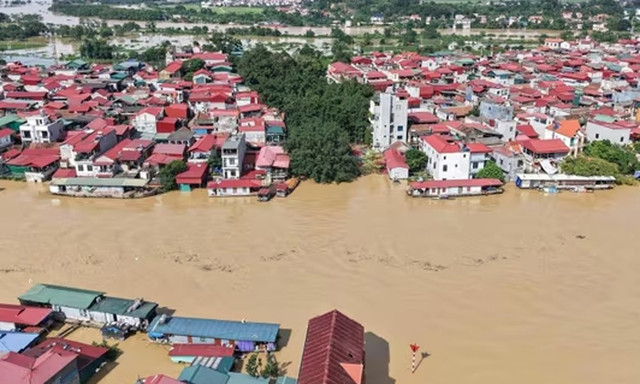 Trung tâm Dự báo khí tượng thủy văn Quốc gia cho biết, lũ trên sông Cầu, sông Thương (Bắc Ninh) trong ngày 9/10 đang lên. Riêng lũ trên sông Thương tại trạm Cầu Sơn đang dao động ở mức đỉnh. 10.jpg