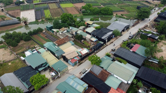 Nhiều công trình "mọc" trên đất nông nghiệp ở Tây Tựu (Hà Nội). 11.jpg