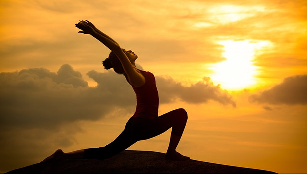 Cuốn “Hoàng Đế Nội Kinh” mô tả dương khí giống như mặt trời. Mối quan hệ giữa dương khí và cơ thể người giống như quan hệ giữa ban ngày và mặt trời, một khi hao tổn dương khí, thọ mệnh giảm, sinh mệnh gặp nguy hiểm.