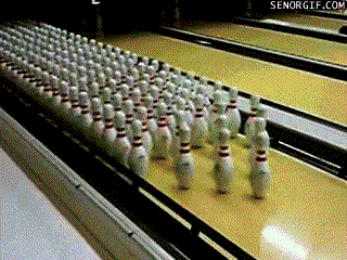 Hiệu ứng domino trong trò chơi bowling.